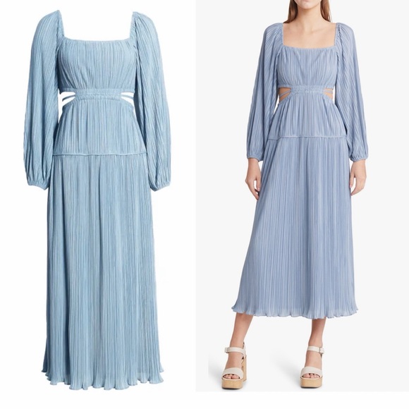 Moon River Dresses & Skirts - Moon River Long Sleeve Blue Pleated Dress sz M